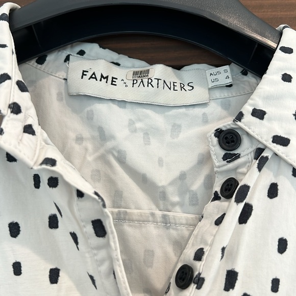 Fame and Partners Dress Size 4 - Picture 3 of 5